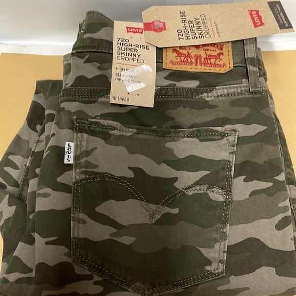 BNWT Levi’s 721 High Rise camouflage soft cotton 10/W30 - Picture 12 of 16